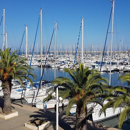 T2 Sur Le Port Avec Parking Apartman Gruissan Kültér fotó