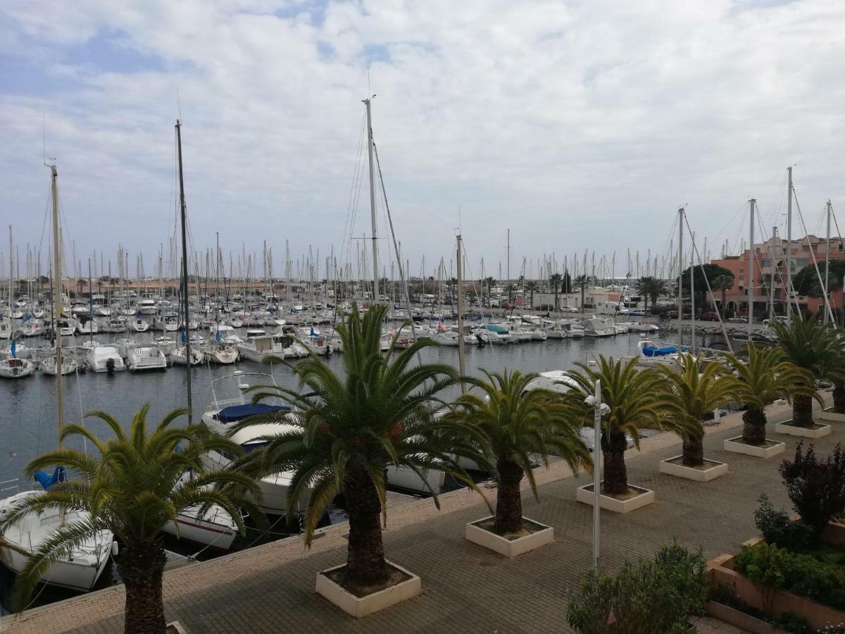 T2 Sur Le Port Avec Parking Apartman Gruissan Kültér fotó